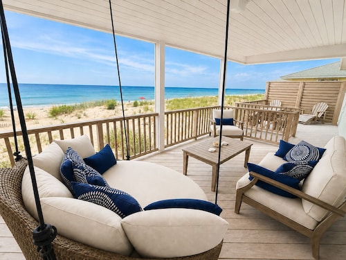 OCEANFRONT OASIS - Beautifully Renovated, Perfect Beach House 💙!