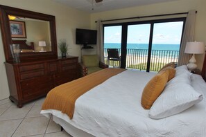 2 bedrooms, iron/ironing board, travel cot, free WiFi