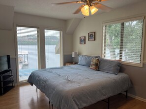 4 bedrooms, free WiFi, bed sheets
