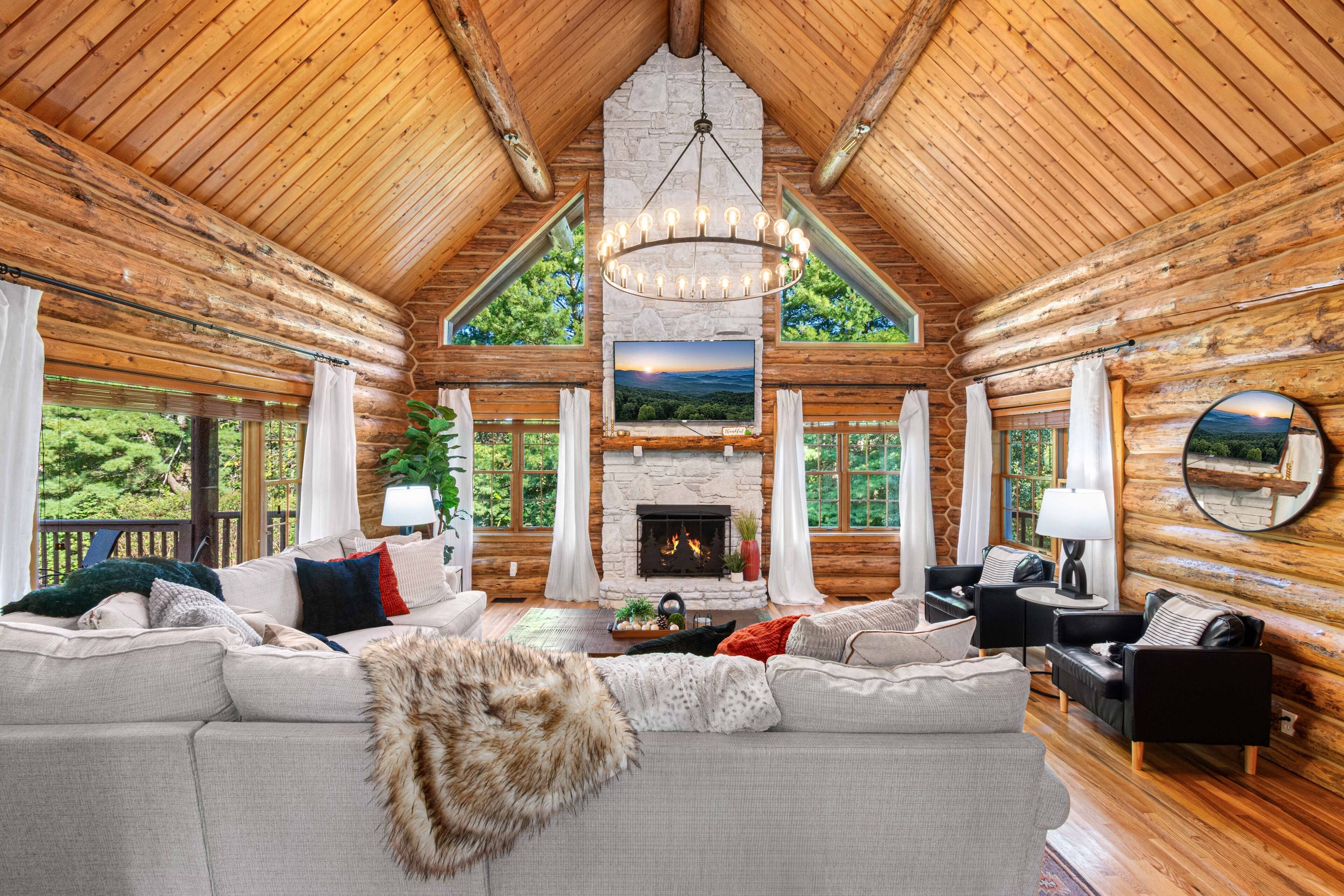 Smart-TV, Kamin, DVD-Player, Bücher