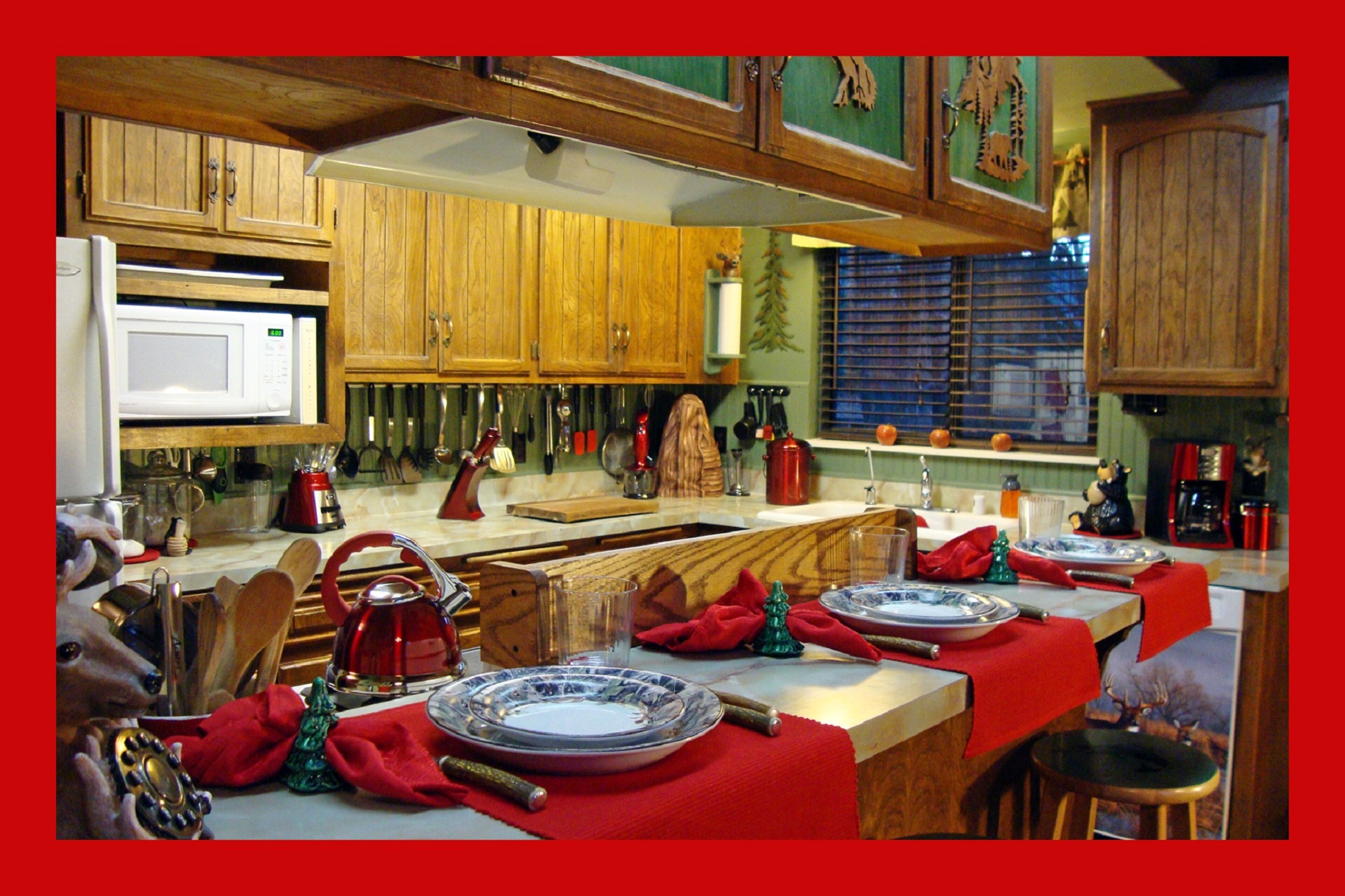 Rocky Top Lodge ~  A One-of-a-Kind Cabin in the Pines ~ Pet Fee