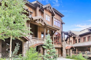 Exterior - Base Camp 462 | Pet Friendly | Walk Out to Corridor Trail | Hot Tub (Winter Park)