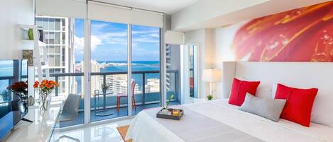 1 chambre, fer et planche à repasser, lit de bébé portatif, Wi-Fi