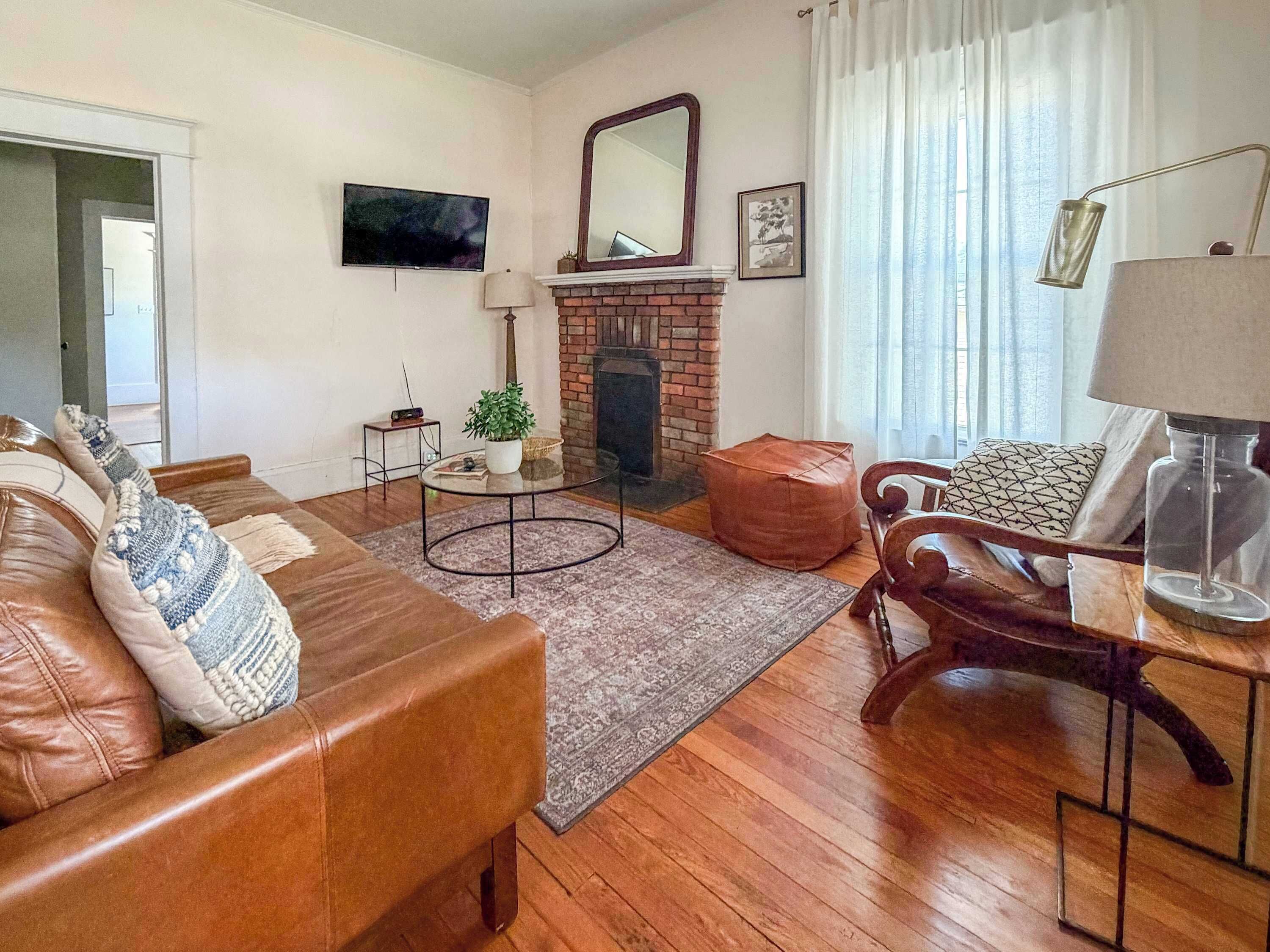 TV, DVD player, stereo, offices