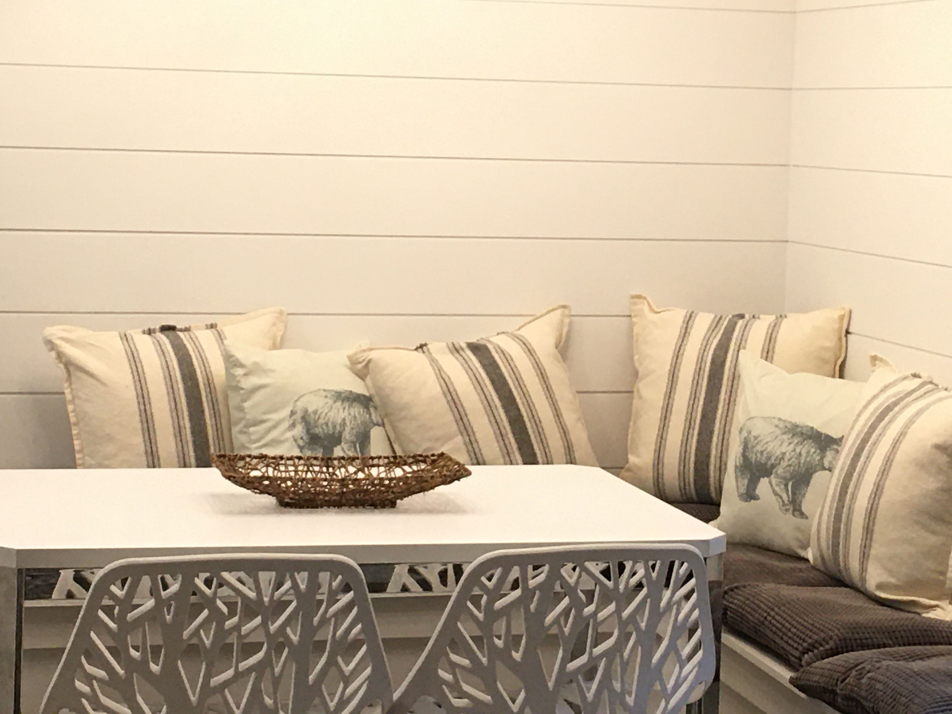 * Private Hot Tub * Pool * Updated * Walk to Everything