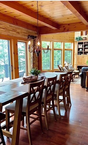 Interior - Large Lakefront Paradise on the shores of Lake Michigamme (Champion)