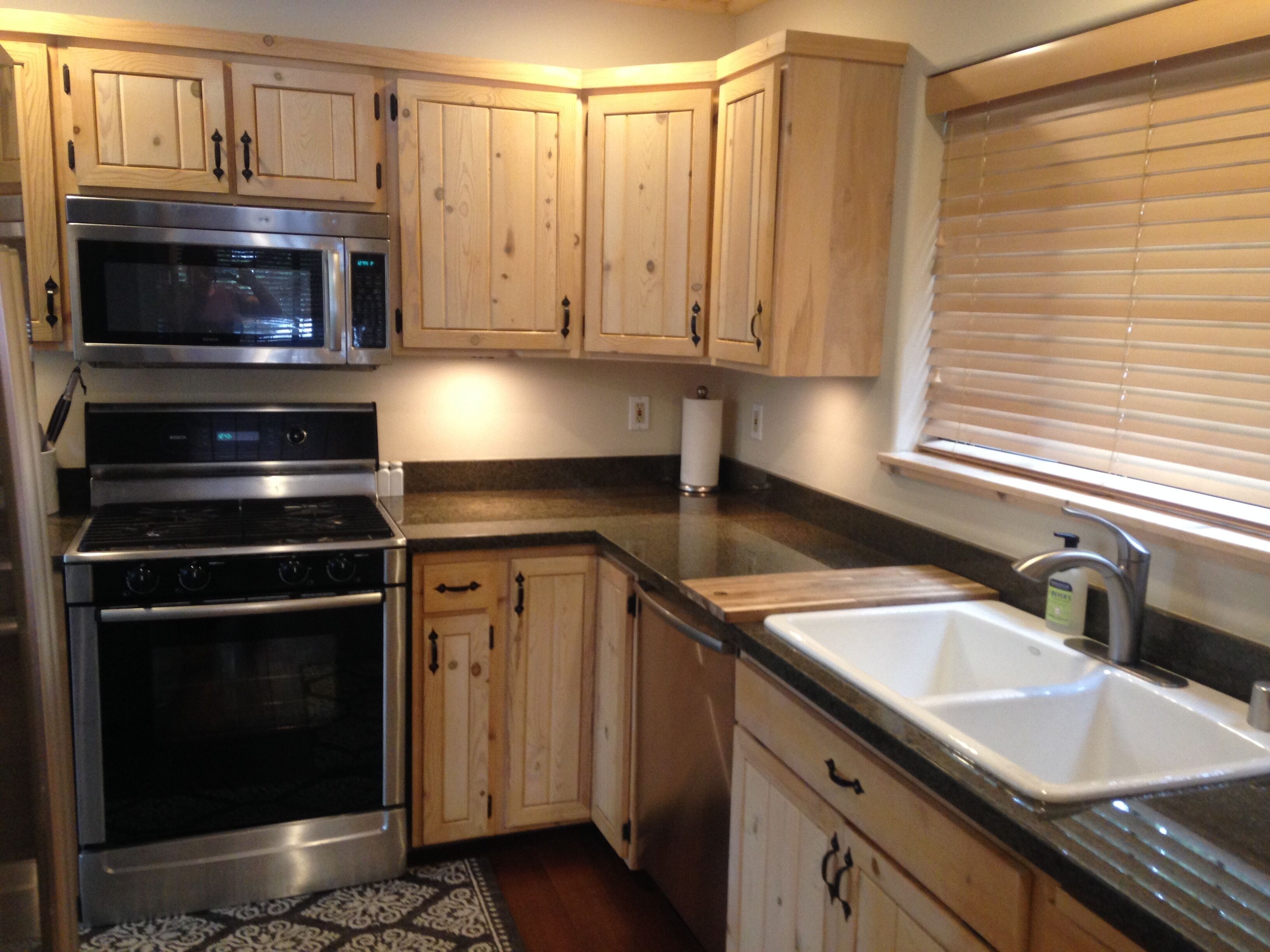 Lake Tahoe, Kings Beach, Tahoe Vista, Beautifully remodeled House PLUS STUDIO!