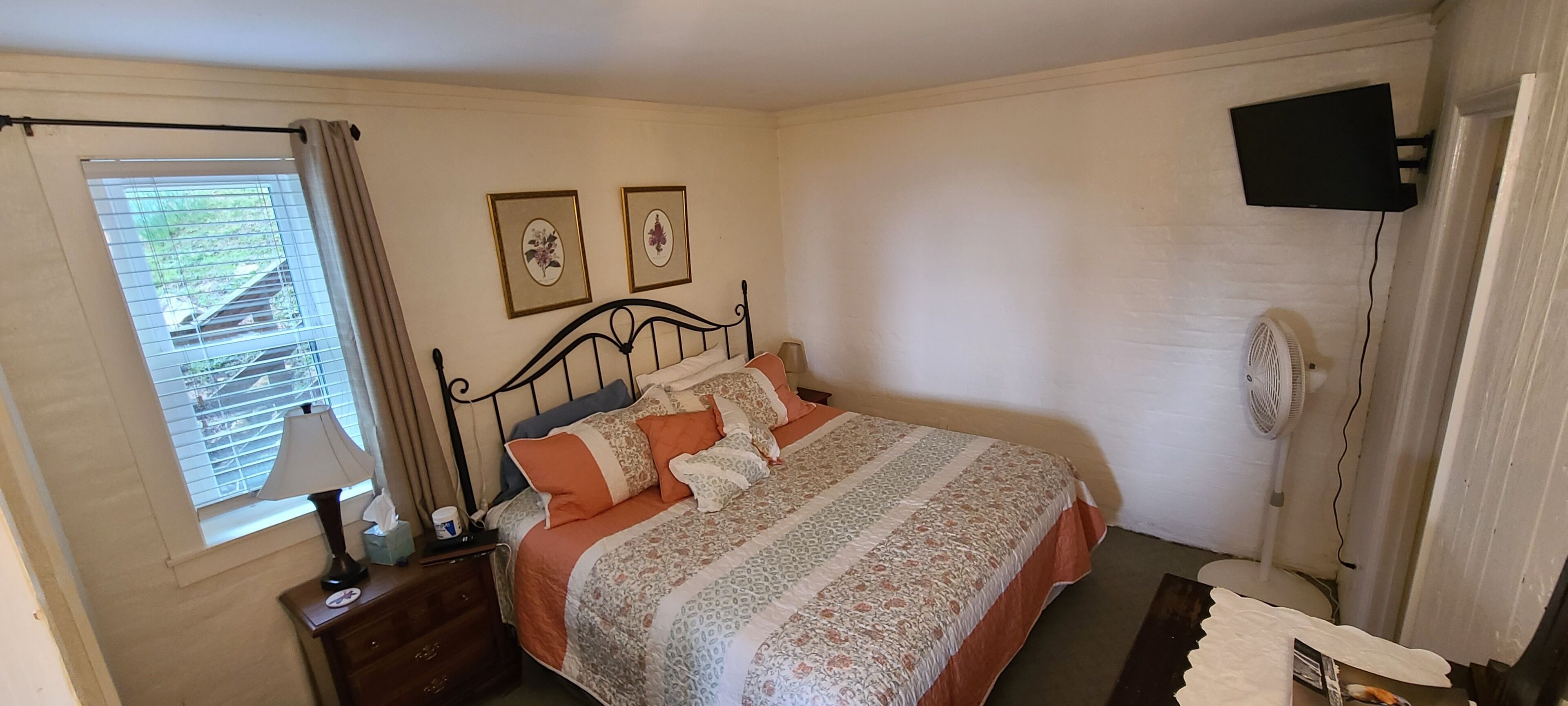 Amazing View from this Cozy Mountain Get Away on Blue Ridge Parkway