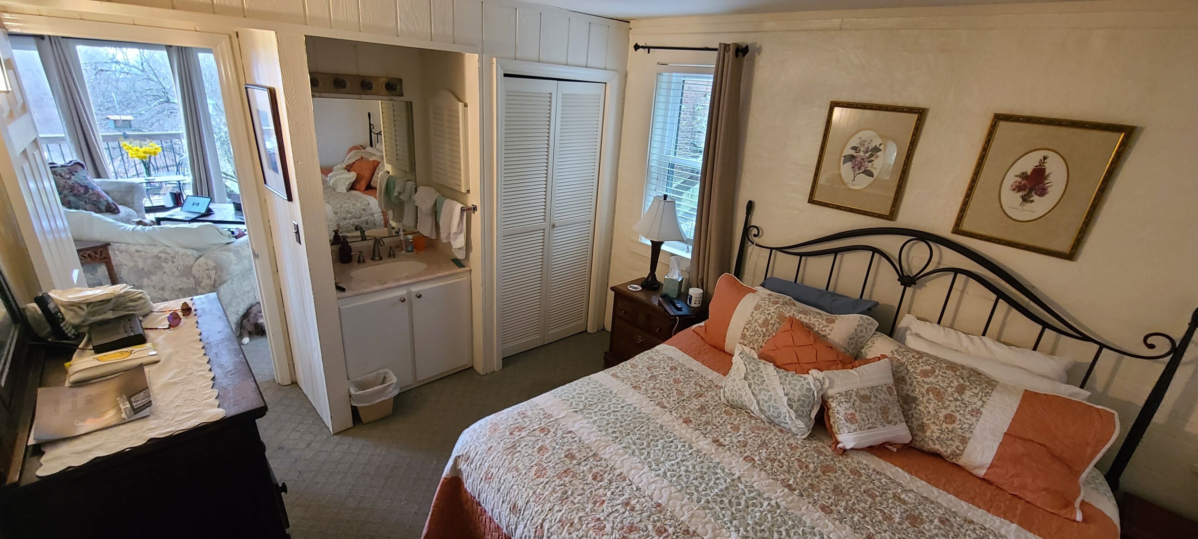 Amazing View from this Cozy Mountain Get Away on Blue Ridge Parkway