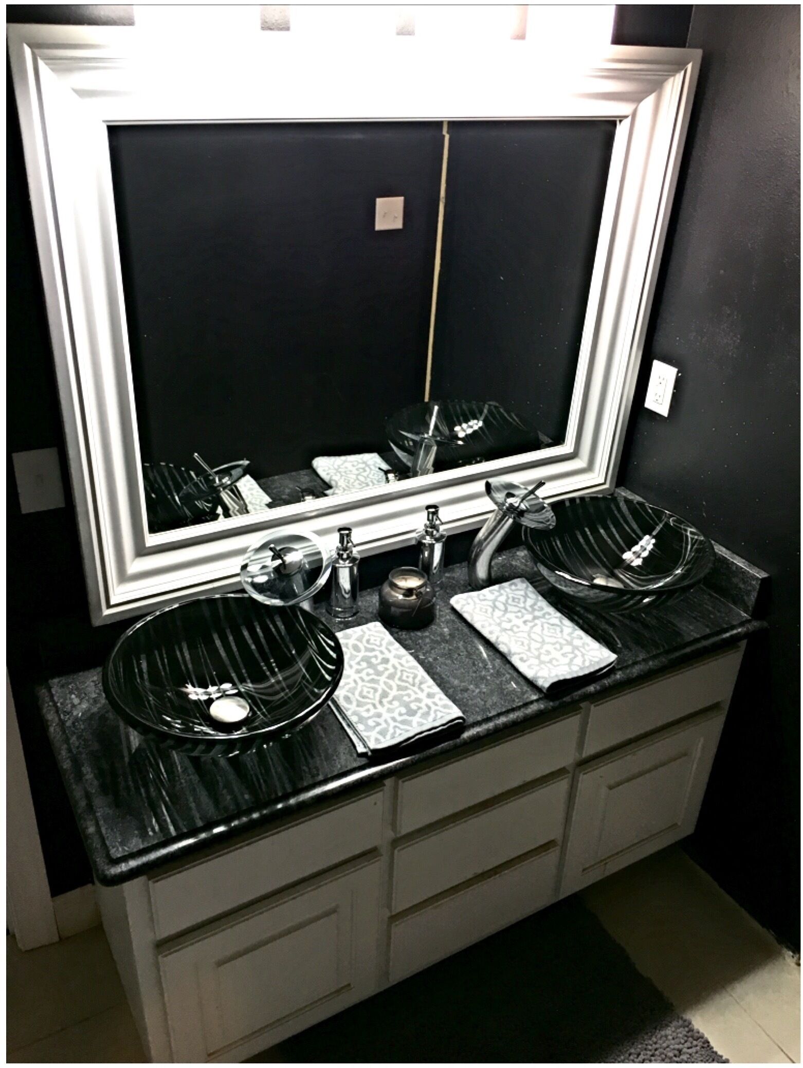 Downtown Court St Custom Loft Granite Hardwoods 20 ft ceilings stainless steel