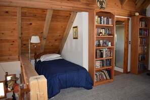 1 quarto, escrivaninha, ferros/tábuas de passar roupa, Wi-Fi