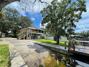 Property grounds - The Fish House - AWESOME BOAT RAMP -Waterfront -Scalloping-Fishing (Homosassa)