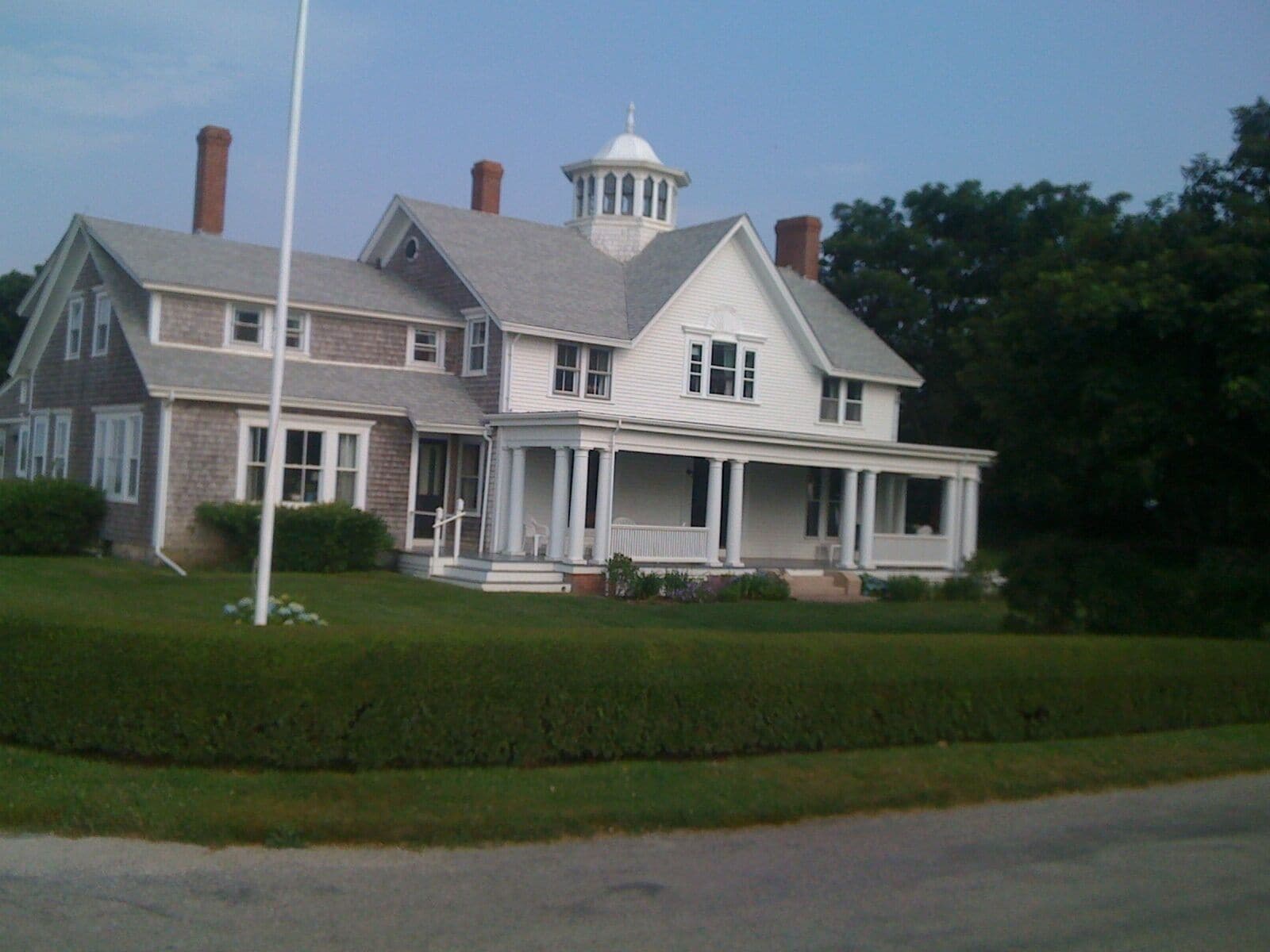 Warren's Point in Little Compton - Blissful views, Victorian house