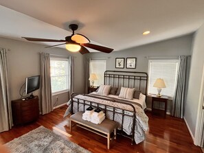 4 camere, ferro/asse da stiro, culla da viaggio, Wi-Fi gratuito