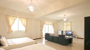 Firemannsrom – deluxe | Individuelt dekorert, individuelt innredet og skrivebord