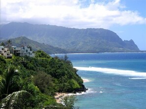 Aan het strand, ligstoelen aan het strand, strandlakens
