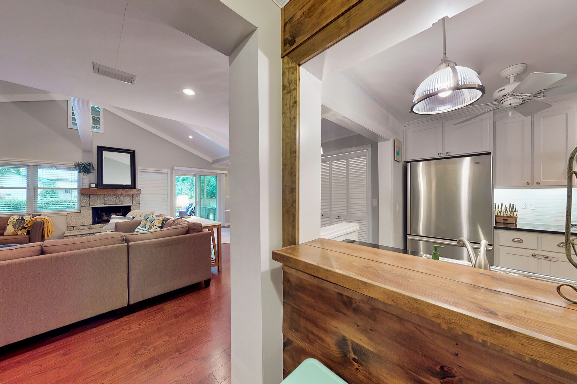 Need a big house? Heated pool, 4 Bedrooms, fun bunk room