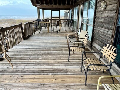 Ft Morgan, Cabana Beach Gulf Front, large deck, sleeps 10, 12 with foldout sofa