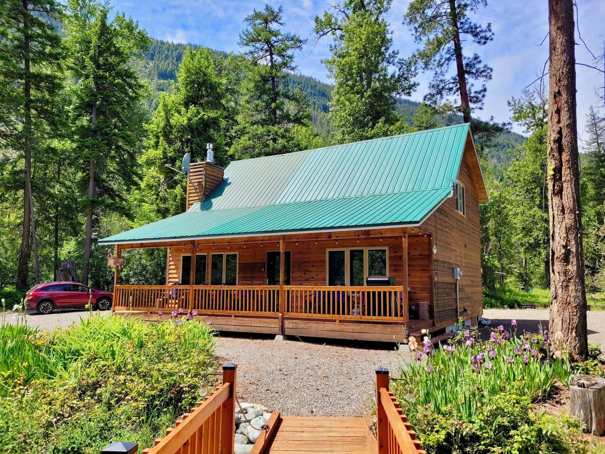 Cedar Creek Cabin in Lost River, Dog Friendly!