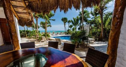 10% Summer Disc! Oceanfront Lux Villa & Pool! Ask about welcome gift options!