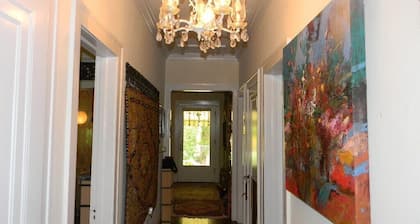 Beautiful Cozy Bedroom In Great B&B Historic Home ~ Close To The City Center