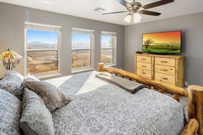 7 عدّة غرف نوم ومكواة/لوح كي وسرير سفر وواي فاي