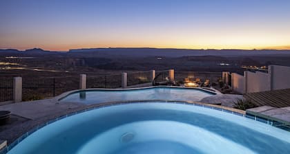 Vues à couper le souffle | Cour de style Resort! 7 chambres / 4 salles de bain 4300 pc Maison privée