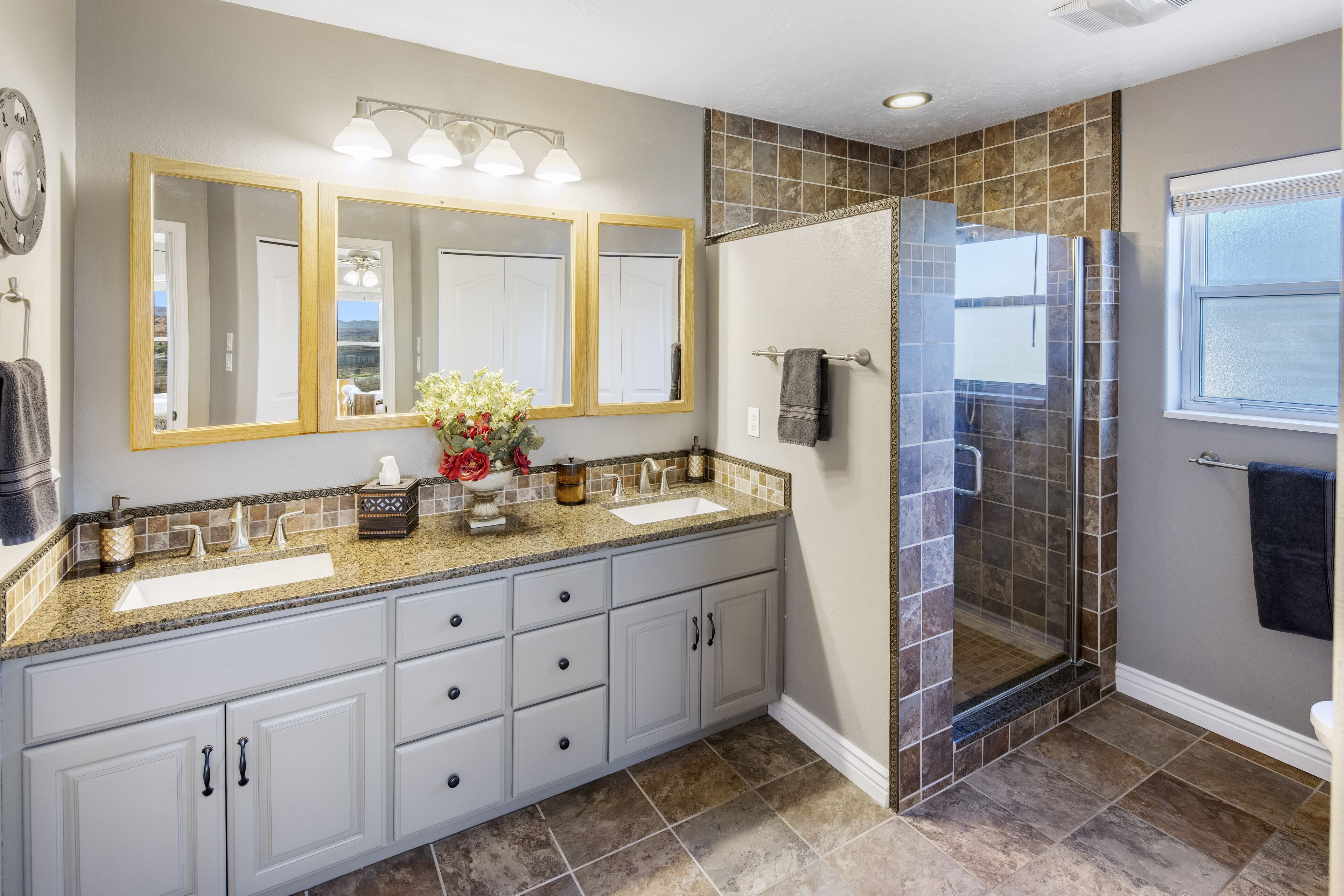 Breathtaking Views | Resort Style Backyard! 7 Bed/4 Bath 4300 sqft Private Home