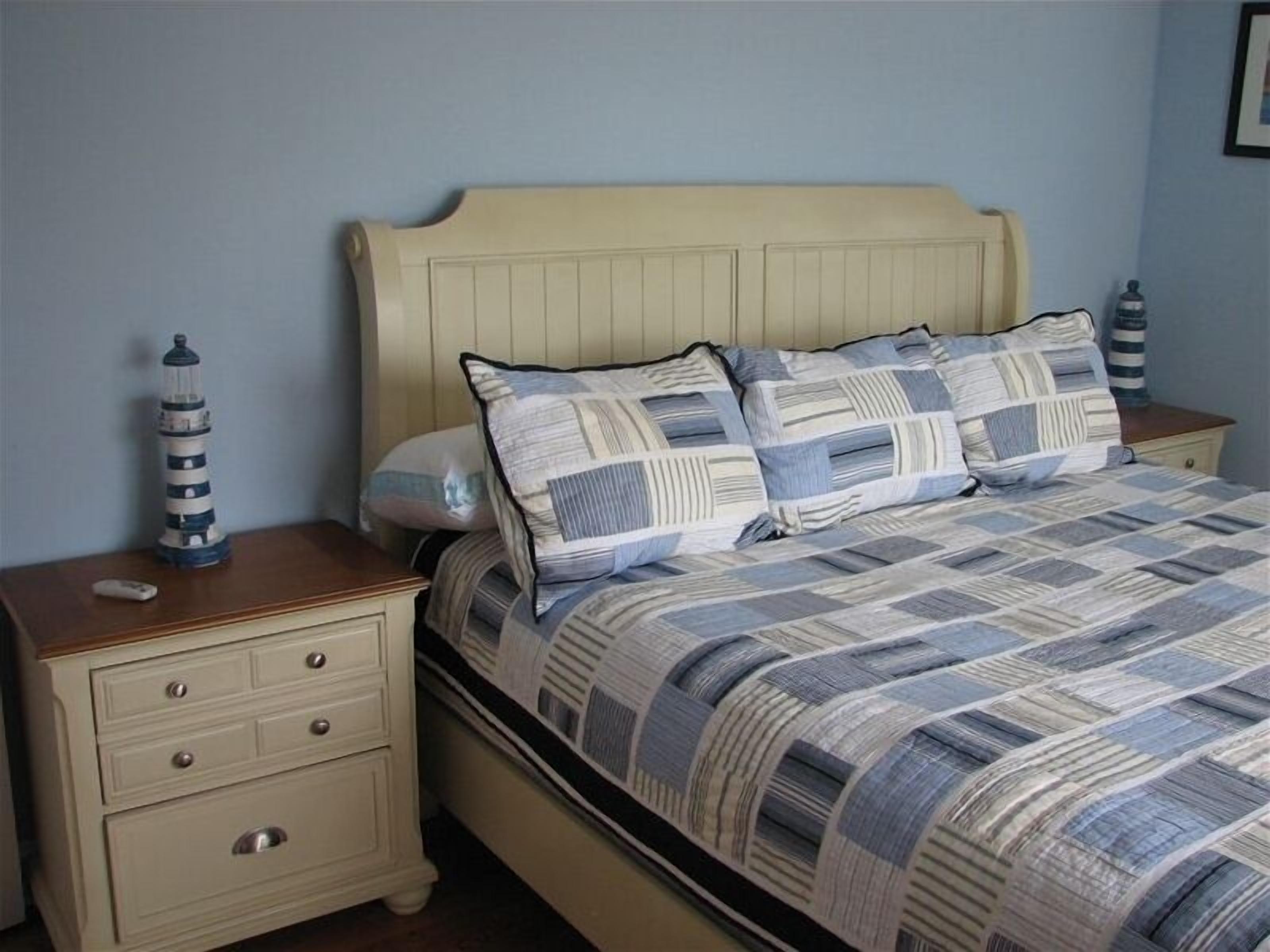 4 bedrooms, travel crib, free WiFi