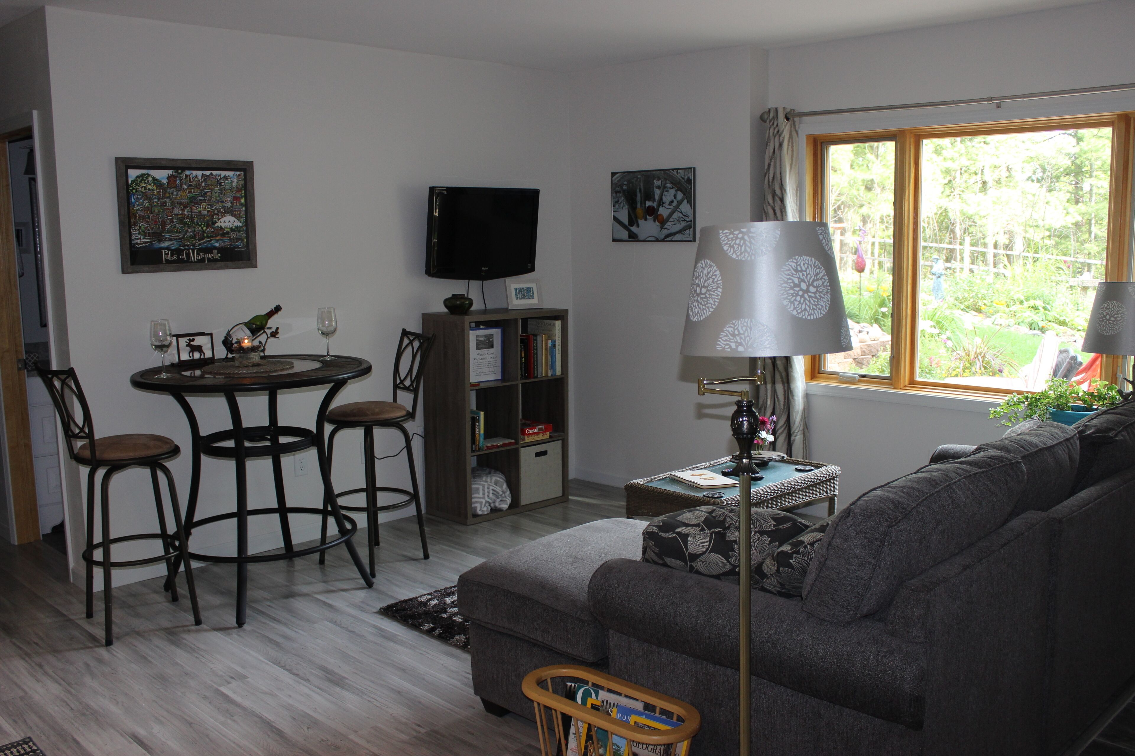 Fully equiped apartment. Our quiet retreat is perfect for couples.