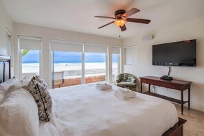 3 bedrooms, iron/ironing board, WiFi, bed sheets - Rockaway Oceanfront 1 |Large Patio & Walkable- 3BR (San Diego)