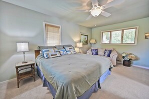 4 bedrooms, free WiFi, bed sheets