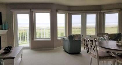 Tradewinds ~ 4. kerros Ocean View Tranquility