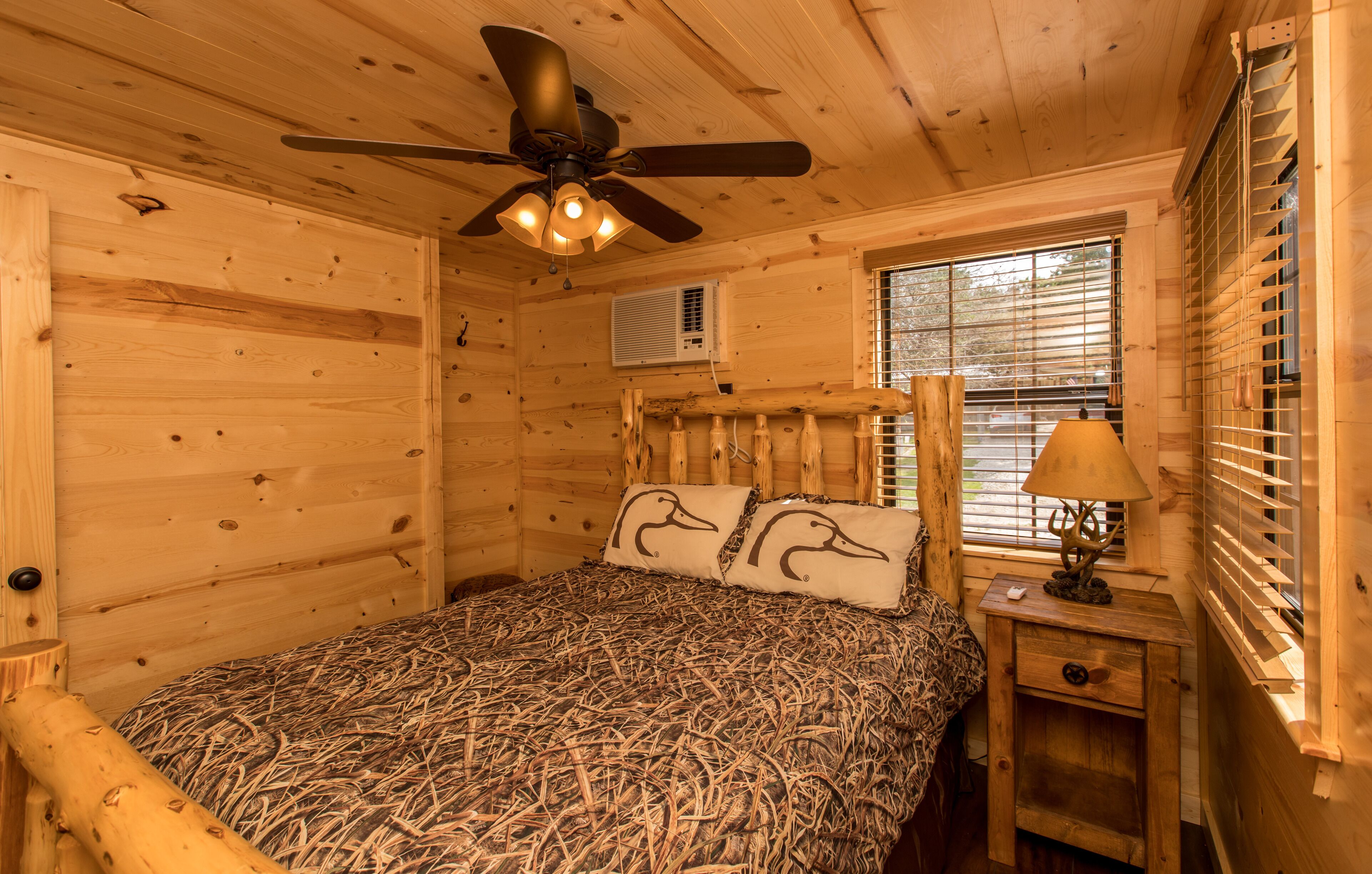 WAE Outdoors Cabin # 4 Log Cabin