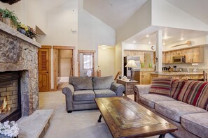 Smart TV, fireplace, DVD player, books