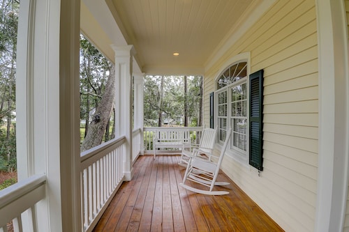 Gather the Family 5 BR Retreat Near Sun, Sand & Surf w dock, bikes on culdesac