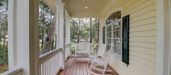 8 / 25-9 / 1 Special: bespaar $ 300! uitzicht op het water! kajaks! bikes! pooltafel! ping pong