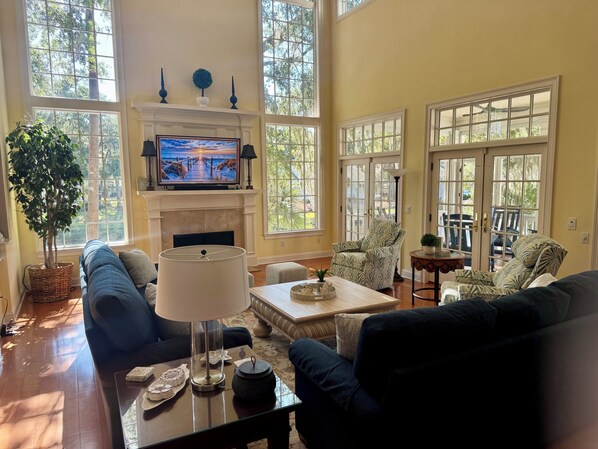 Smart TV, fireplace, DVD player, table football