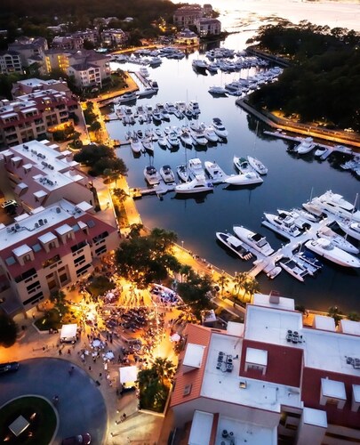 April 18 rate drop! Private Pool, kayak, bikes, pool, hot tub, wtr views, beach