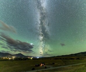 Unclassified image, 5 of 37, button