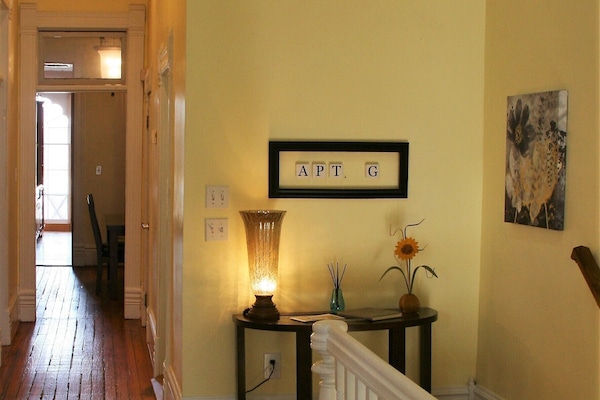 Stairtop entrance