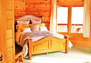 5 bedrooms, iron/ironing board, bed sheets