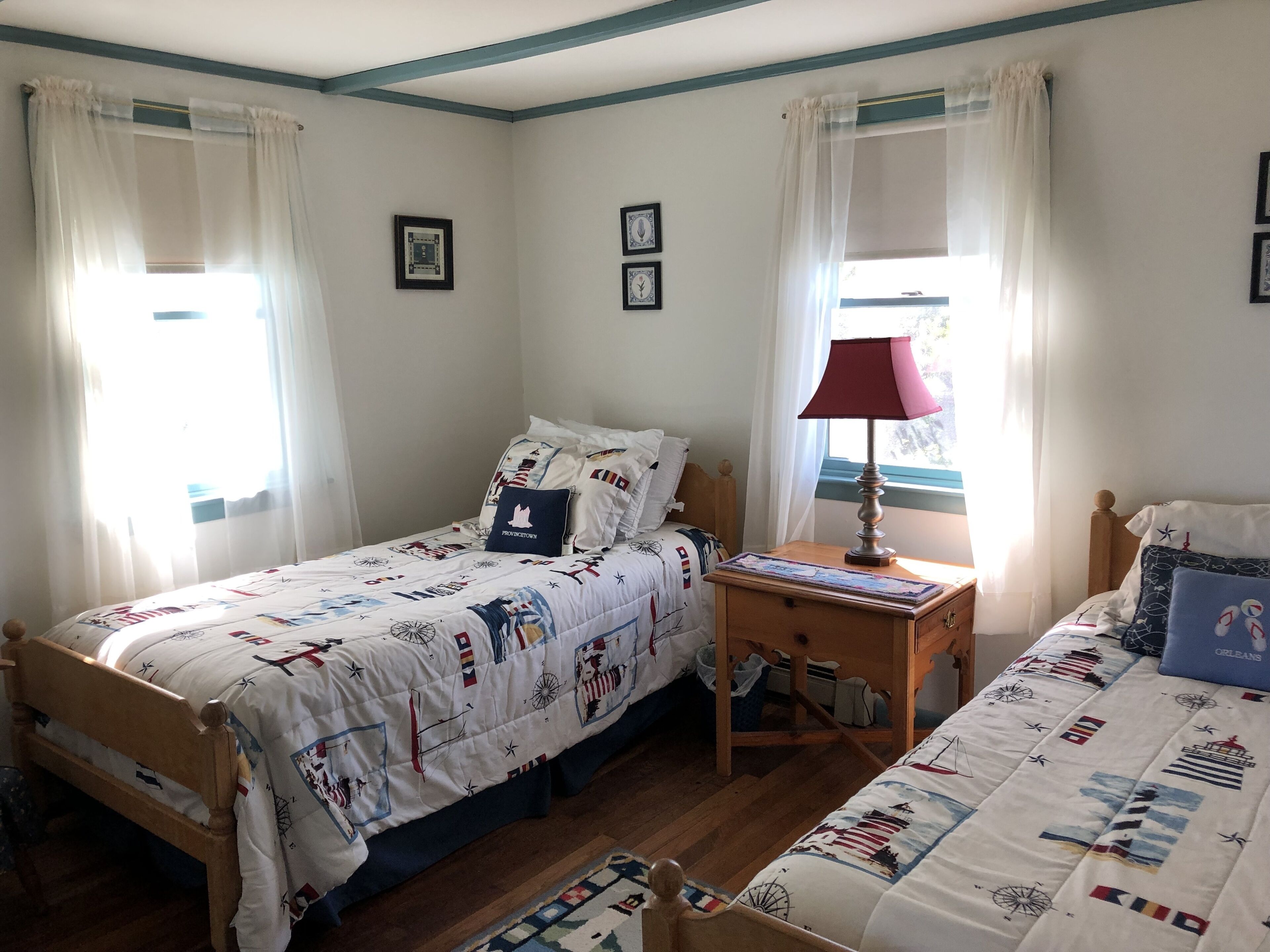 Spectacular Ocean Views, gorgeous setting, private beach