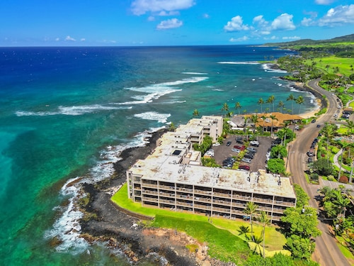 Spectacular Oceanfront Corner Unit Condo at Kuhio Shores