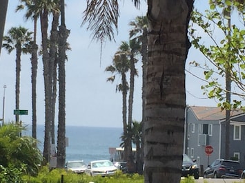 Image of Cool Urban Beach Pad~Steps to Surf~Ocean View from Patio