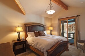 4 bedrooms, in-room safe, desk, iron/ironing board - Cove House, Wow! 3100 Sq Ft 4 BR 4 Bath, Private Hot Tub, Pool, Tennis Courts (Park City)