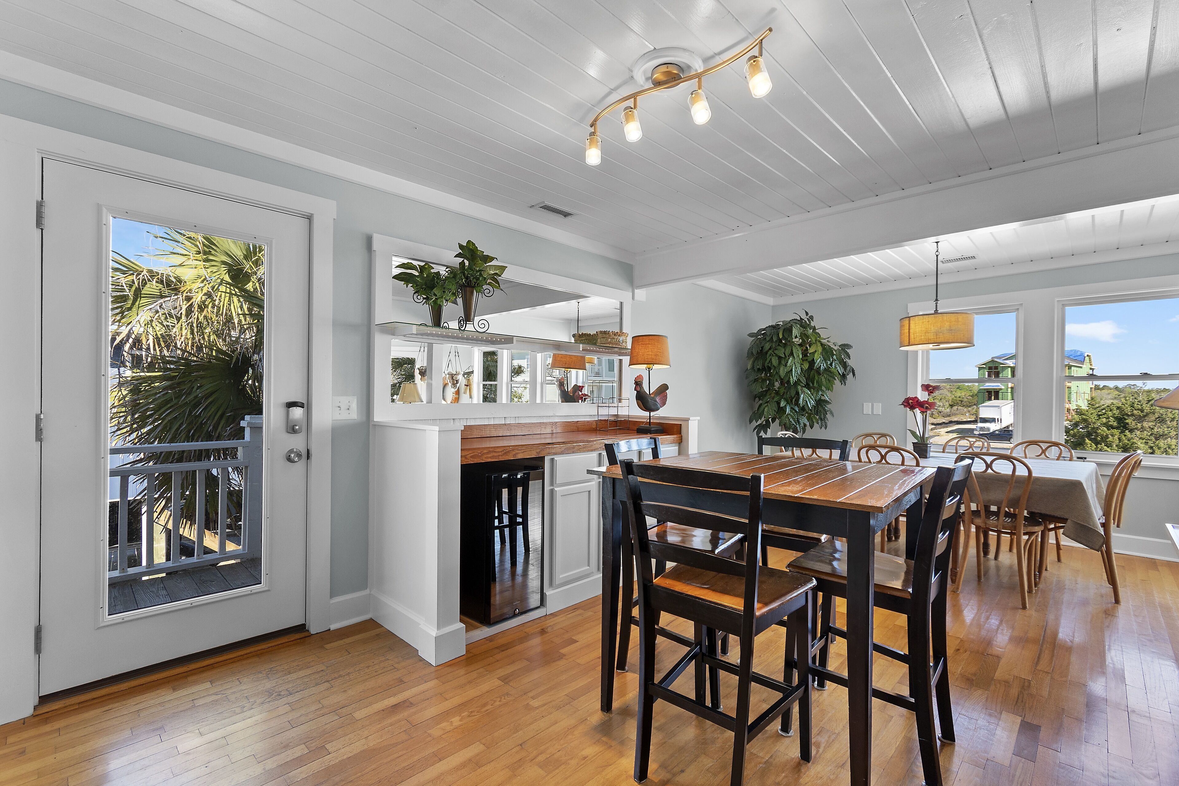 "Seawatch Tower" - SF Home w/ Private Pool, 3 BR / 3.5 Bath, Covered Roof Deck, Sleeps 10 Max