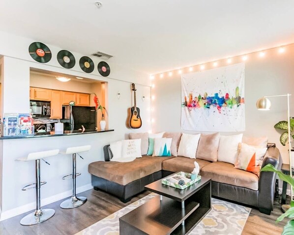 Smart TV, lettore DVD, videoteca