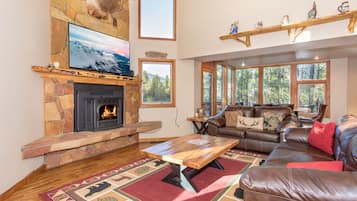 Smart TV, fireplace, DVD player