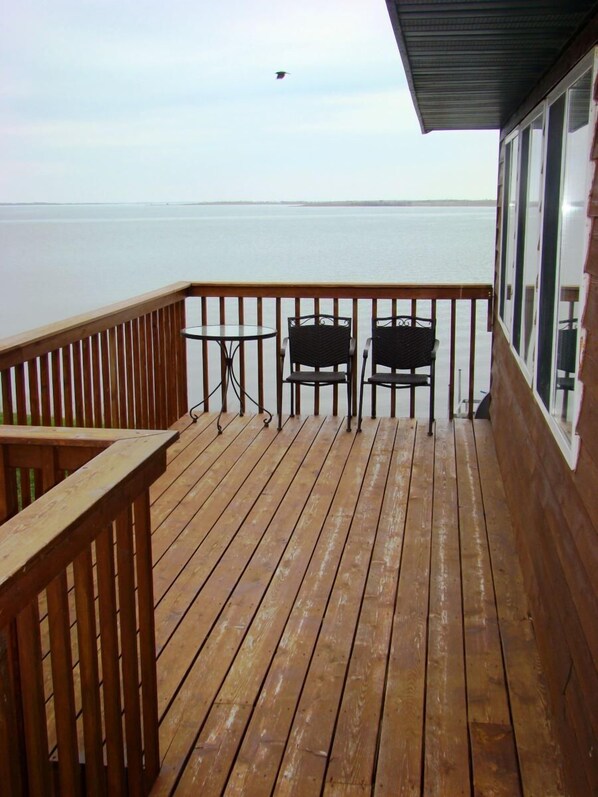 Terrace/patio - Waubay Getaway on Waubay Lake (Grenville)